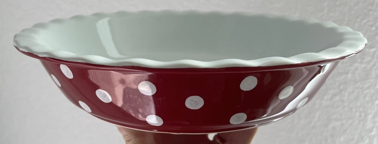 10” Pie Dish Red w/ White Polka Dots Scalloped Edge
