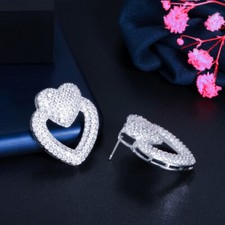 Women Fashion Silver Plated Cubic Zirconia Heart Stud Earrings for Wedding Party