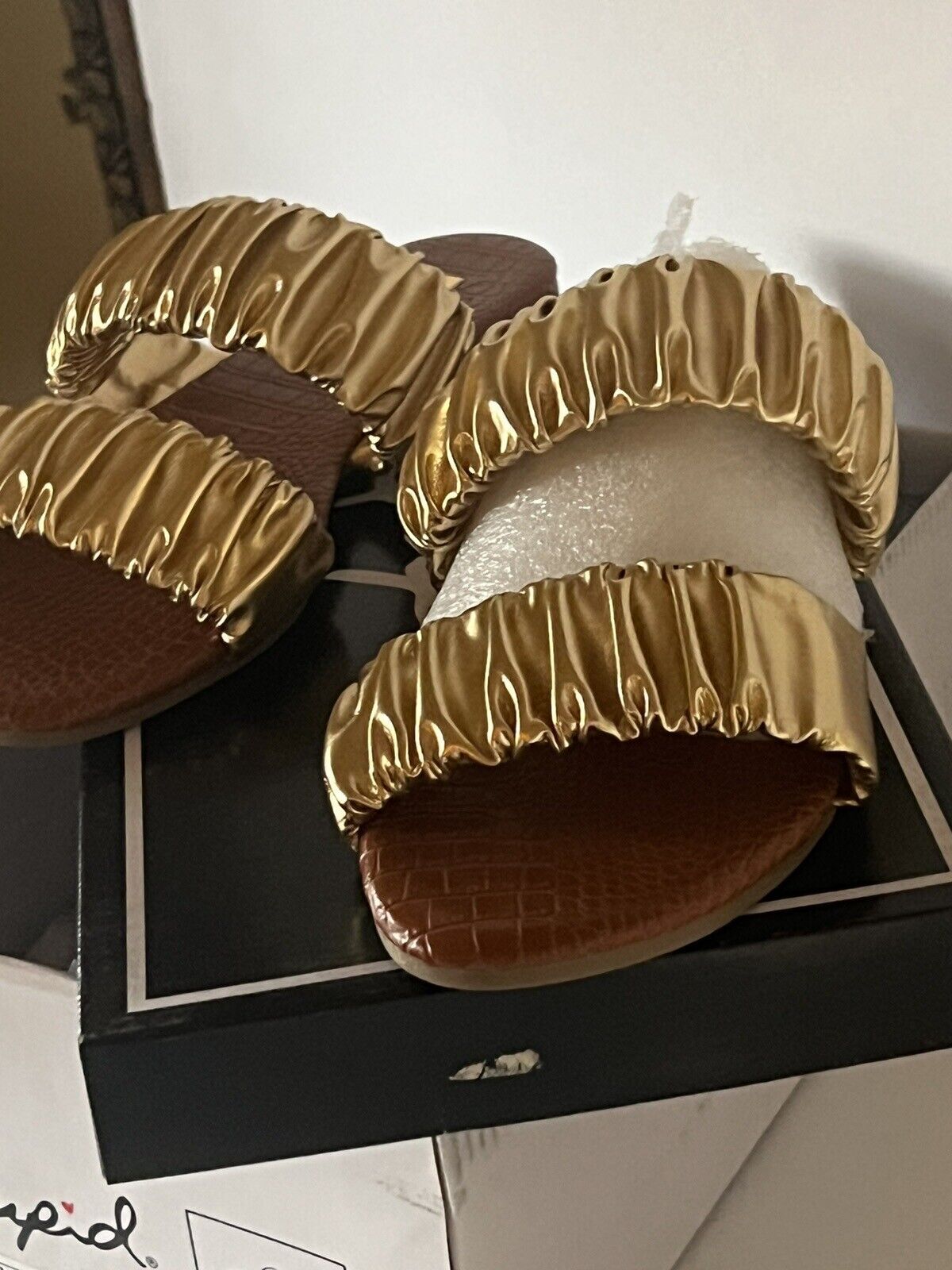 APL NUOVI sandali piatti BoxedArcher 715X elasticizzati doppia banda taglia 5 5 Stati Uniti oro qupid