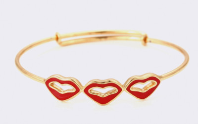 18 kt Gold gefüllt Damen Mädchen rot Kiss-Heart Design Armband Armreif