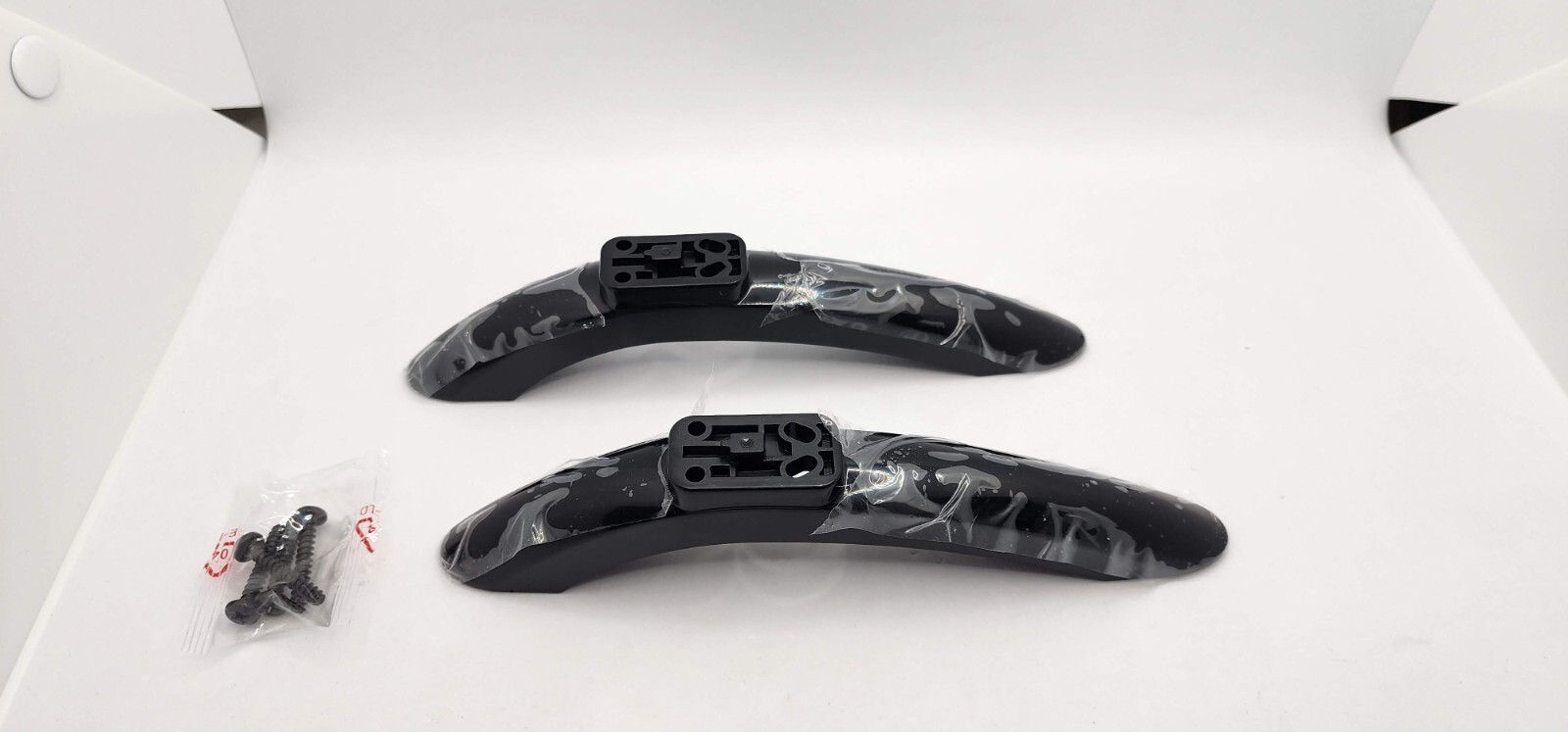 NEW SCEPTRE TV BASE STAND LEGS FEETS w/ 4x SCREWS 11334 KBTV53DF X405BV