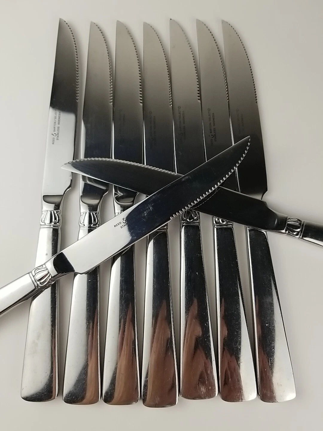 Set Of 9 Steak Knives Reed & Barton Select Sanderling Pattern Stainless Serrated