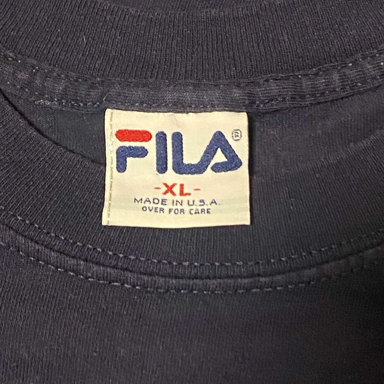 T shirt Fila colore navy taglia XL