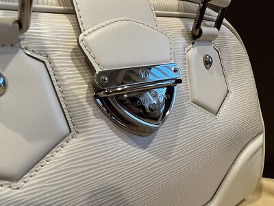 Authentic Louis Vuitton Montaigne GM Ivory Epi Leather Bowling Bag