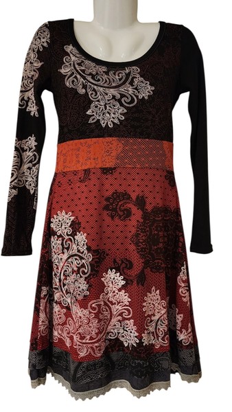 Women's size 8 cute stretchy fit & flare print dress made by Caroline Morgan