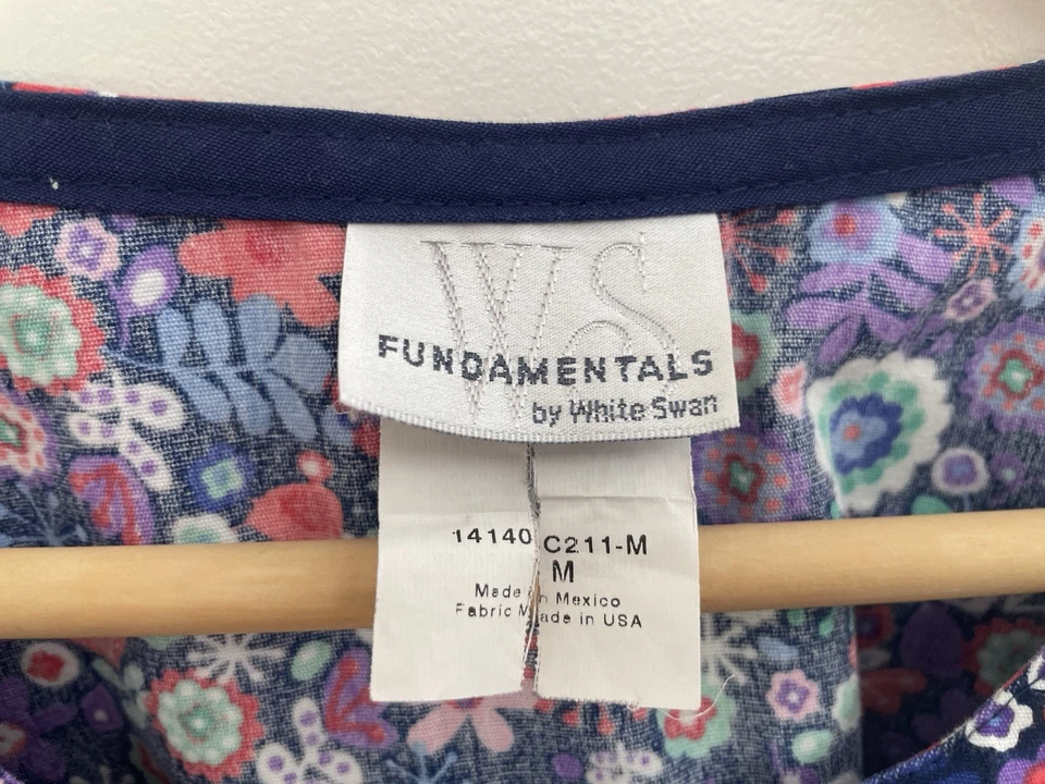 Fundamentals By White Swan Women's Colorful Floral Snap Button Scrub Top Navy M - Image 3 of 4