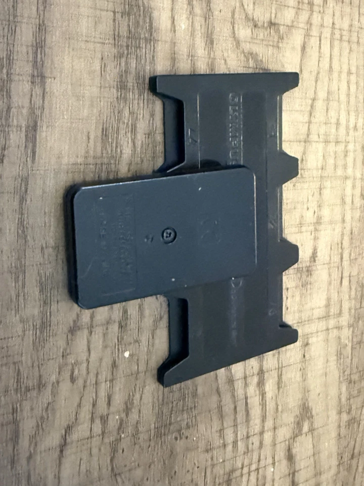 Olympus Mju RM-2 Remote Shutter Release & Olympus Memory Card Holder (15 - Image 3 of 4