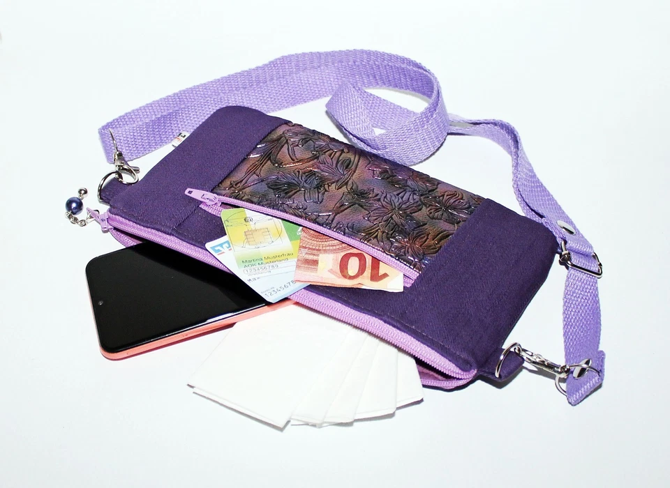 Kleine Freundin Umhängetasche, Crossbody Bag, Handarbeit, - Bild 3 von 4