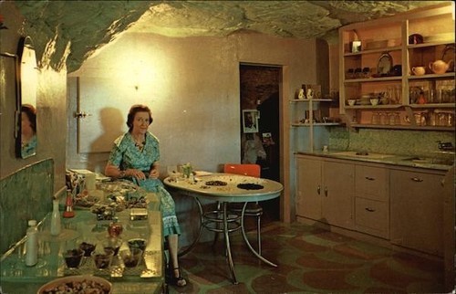 Moab,UT World Famous Hole 'N The Rock Home Kitchen Grand County Utah Postcard