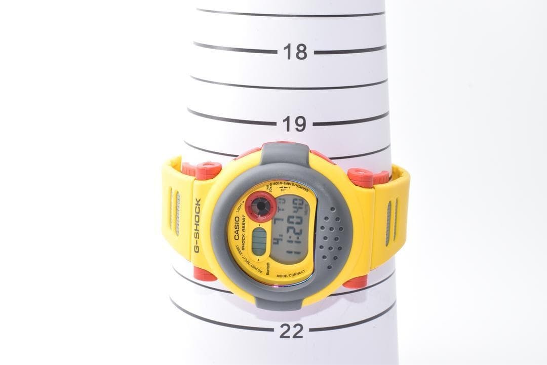 CASIO G-SHOCK G-B001MVE-9JR Carbon Core Guard Tested Digital Watch