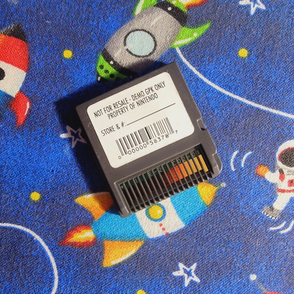 Nintendogs Not For Resale Nintendo DS Kiosk Demo US Ver With Sticker - Image 2 of 2