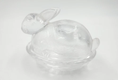 VTG LE Smith Clear Glass Bunny Rabbit on Basket Nest Covered Candy Dish 4 1/2"