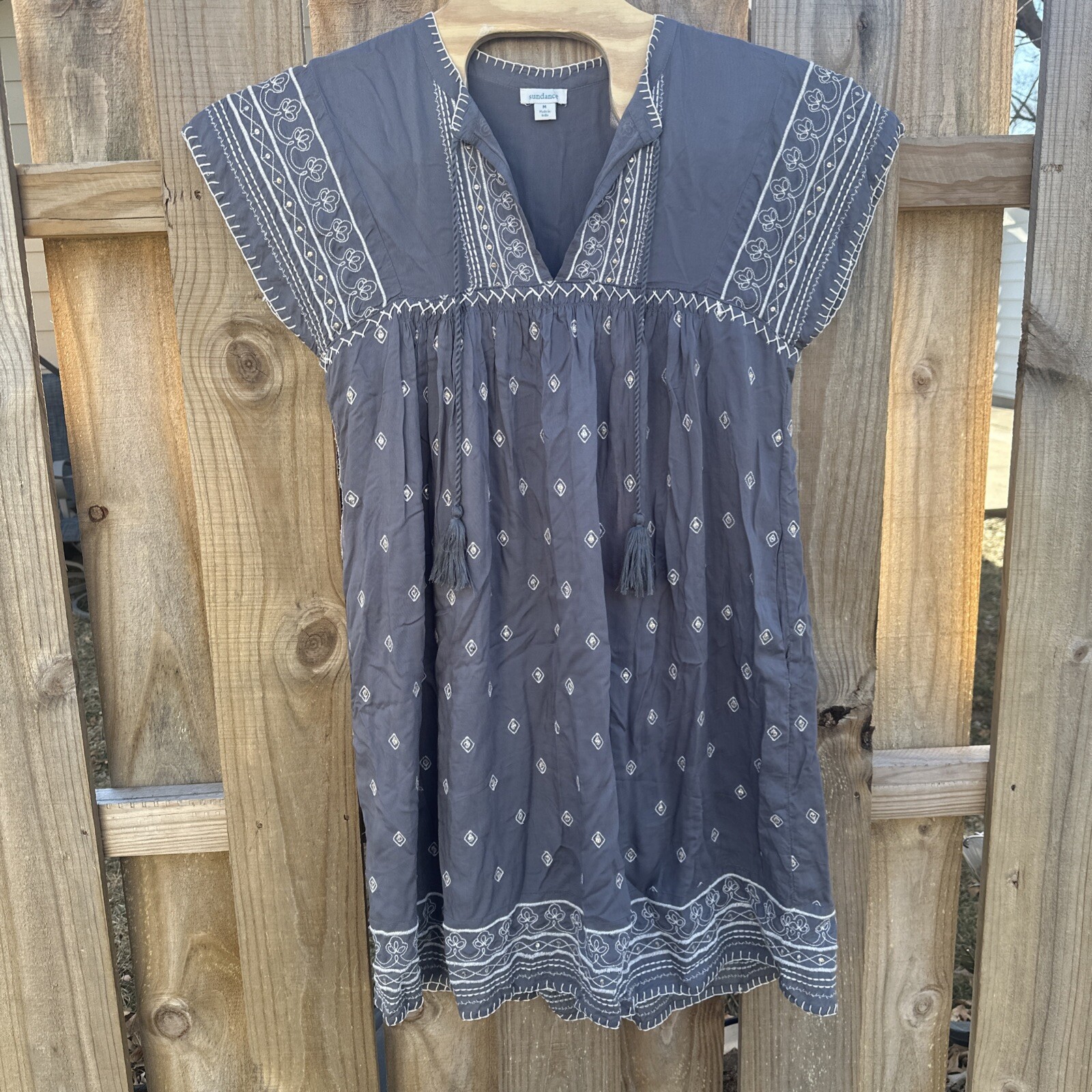 Vestido Sundance Mujer M Aura Boho Bordado Borla Bolsillos Manga Corta Gris