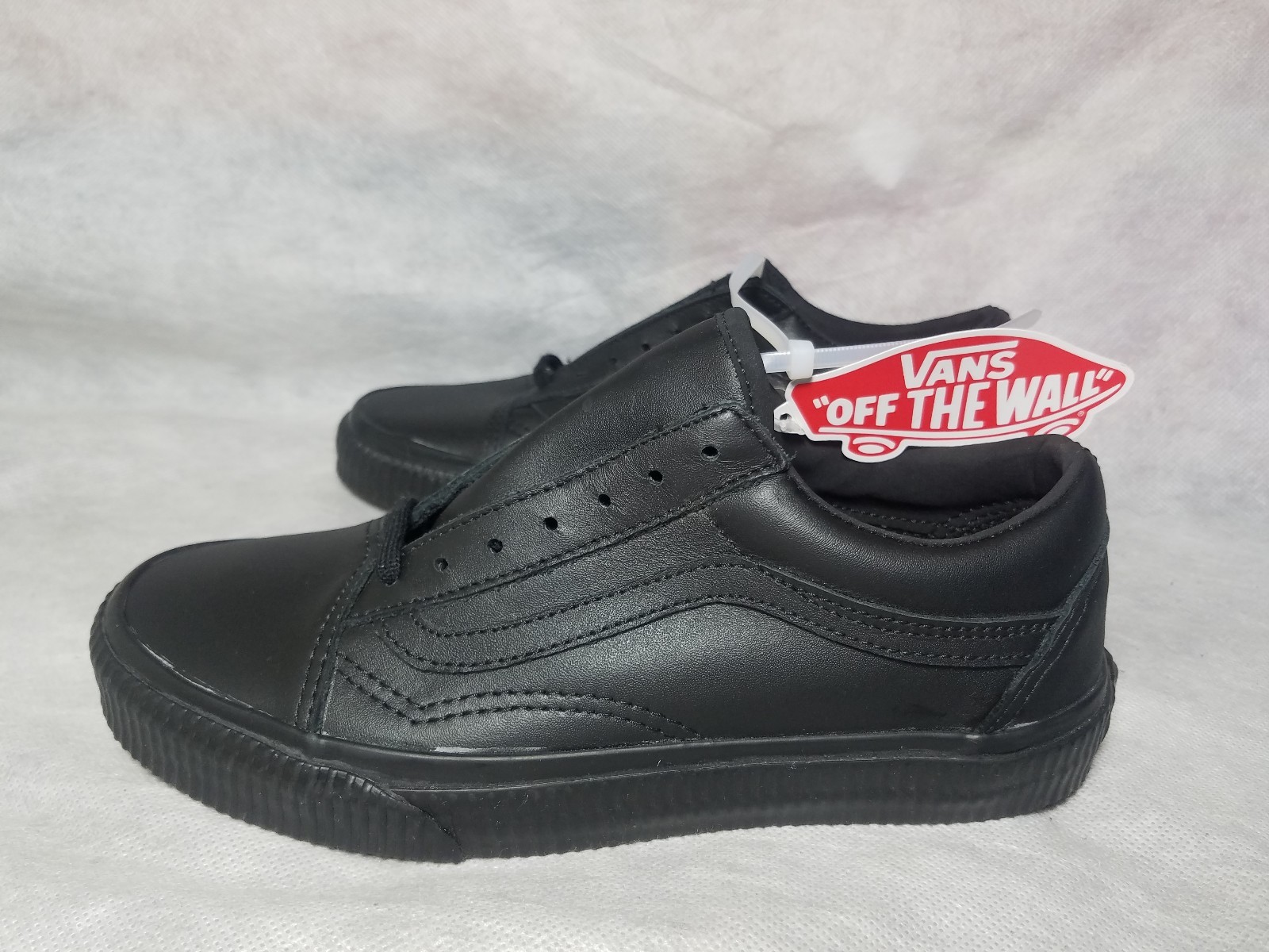 black vans old skool size 6
