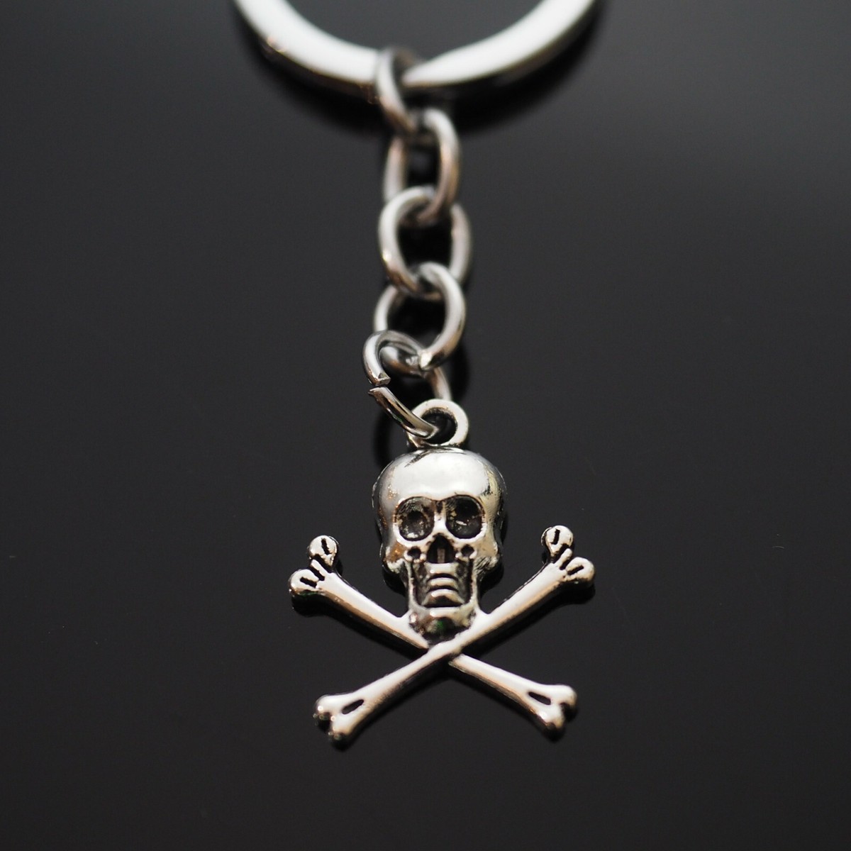小物 Cream Soda Skull Silver Key Chain Human Skull Keychain, Handmade Metal Cranium Charm in Pewter