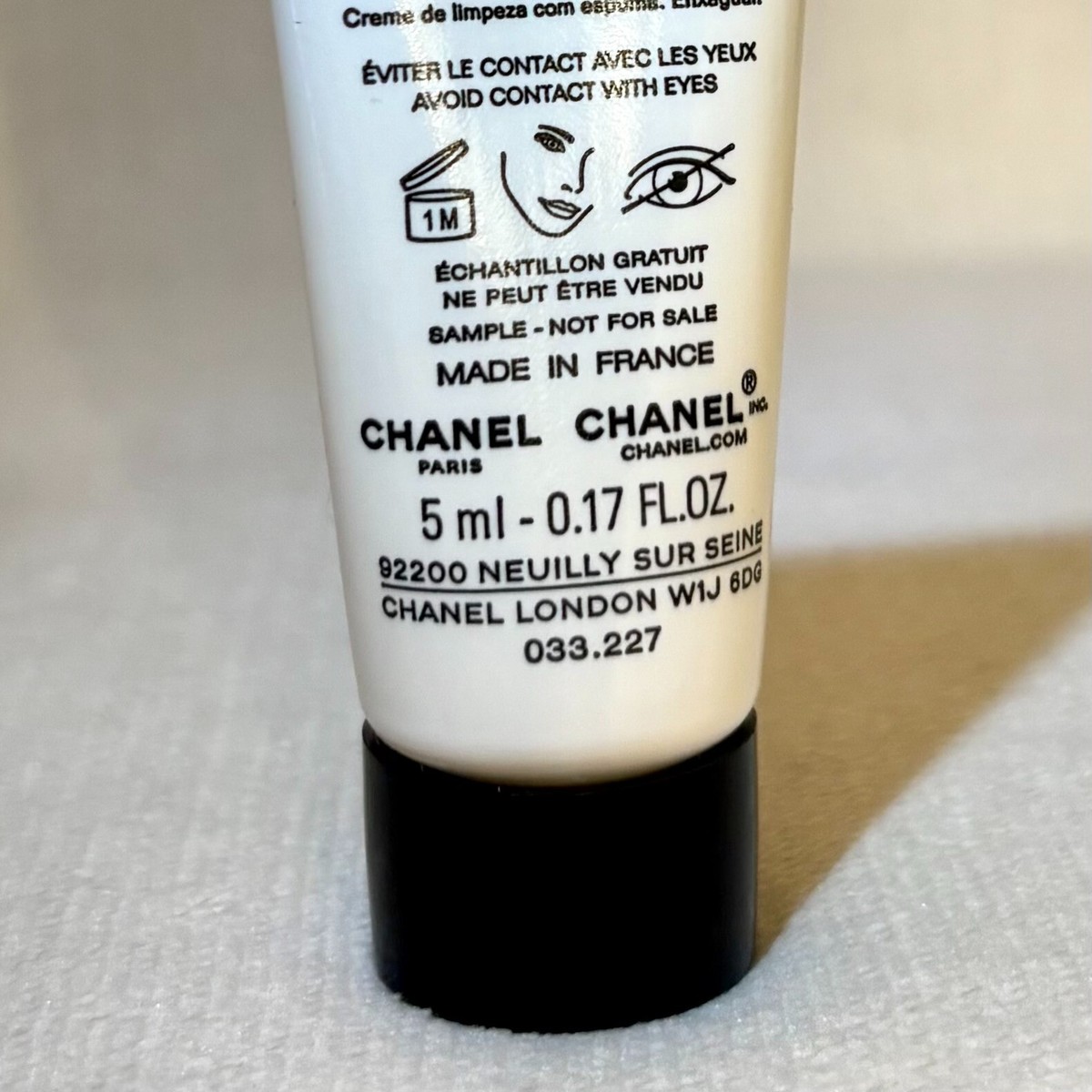 ⋆*✩CHANEL目もと用クリーム⋆*✩ Chanel La Mousse Camellia Cleansing Cream-To-Foam Deluxe Sample