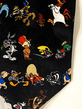 VTG 90s Looney Tunes Mens Necktie Bugs Bunny Daffy Taz Yosemite Sam Multicolor