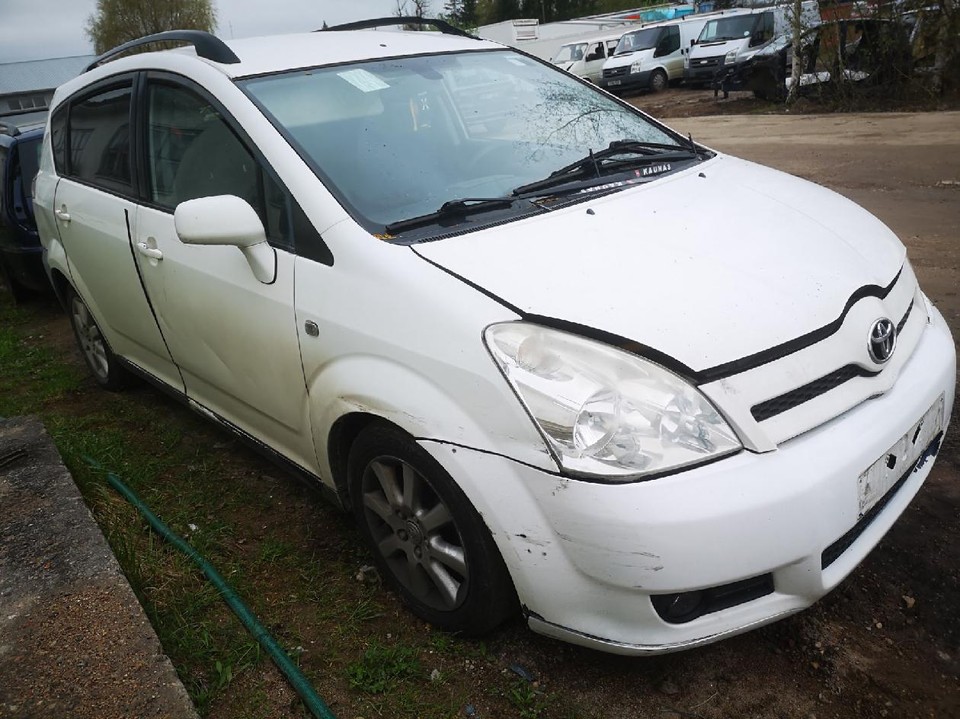 Windshield Wiper Linkage front for Toyota Corolla Verso 2005 FR1917926