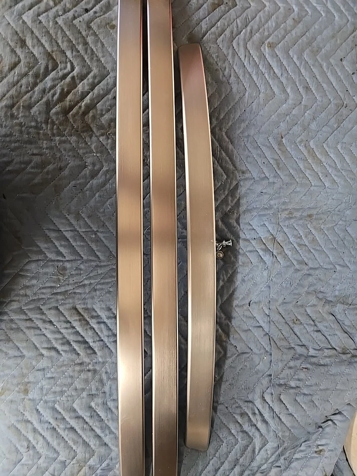 Juego de tres manijas de nevera puerta francesa LG modelo LFXS24623S/00 Foto 4 de 4