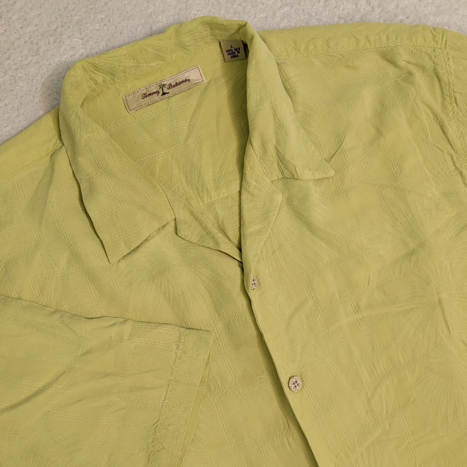 Men's Tommy Bahama Silk Shirt Size L Button Down Palm Trees Yellow/Green