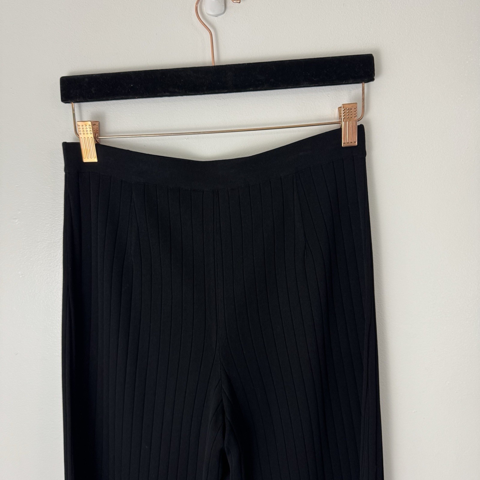 EXCLUSIVELY MISOOK Size Medium Pull On Black Flar… - image 5