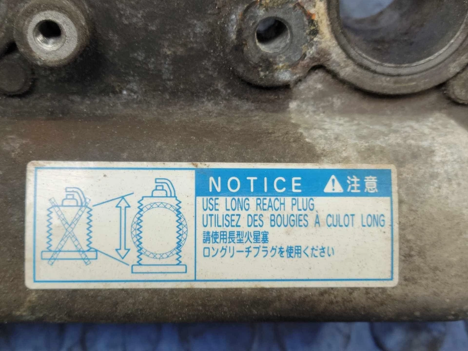 Cubierta de válvula de motor Toyota 4.0L 1GRFE lado izquierdo del conductor 4Runner FJ Tundra OEM Foto 4 de 4