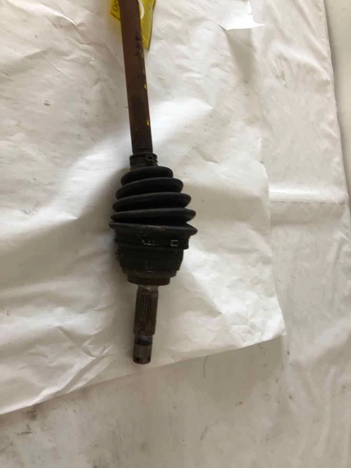 HYUNDAI ACCENT 2000-2006 1,6 L Conjunto de eje delantero CV lado del pasajero derecho Foto 2 de 4