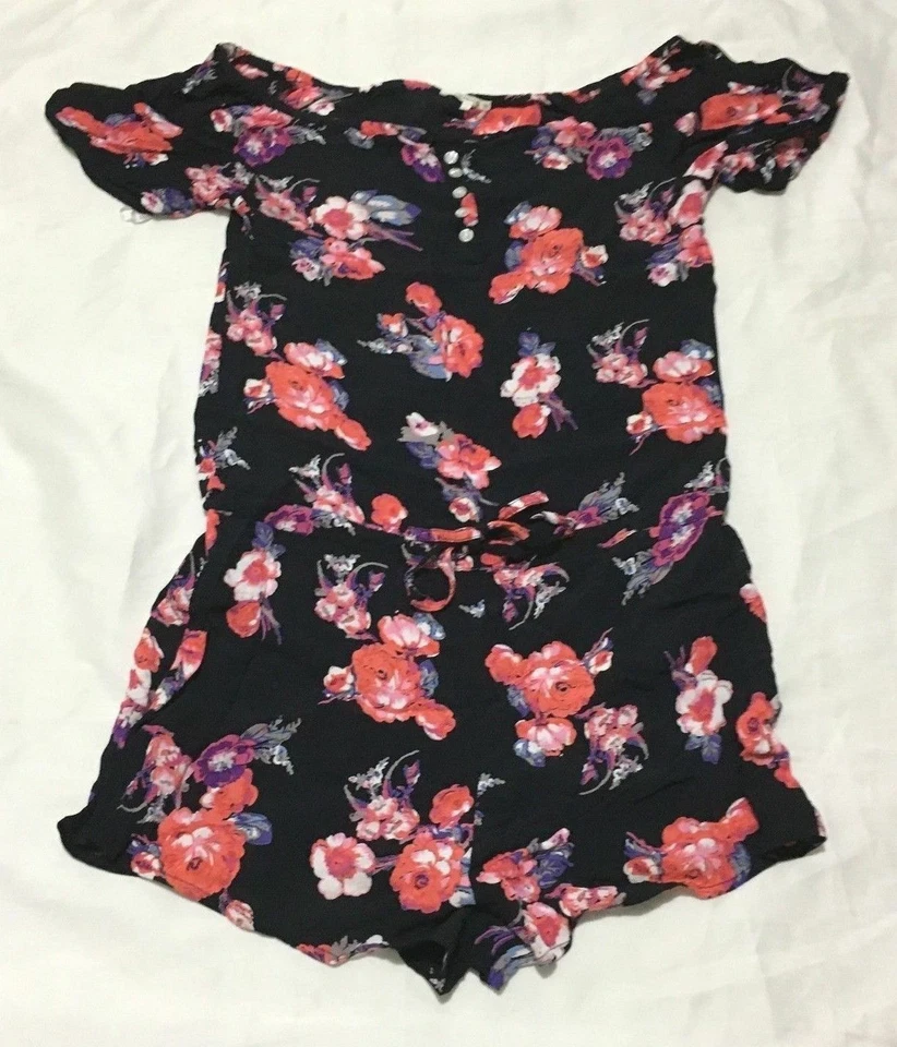 Mameluco Tularosa Negro con Flores Talla S Usado Una Vez Foto 4 de 4