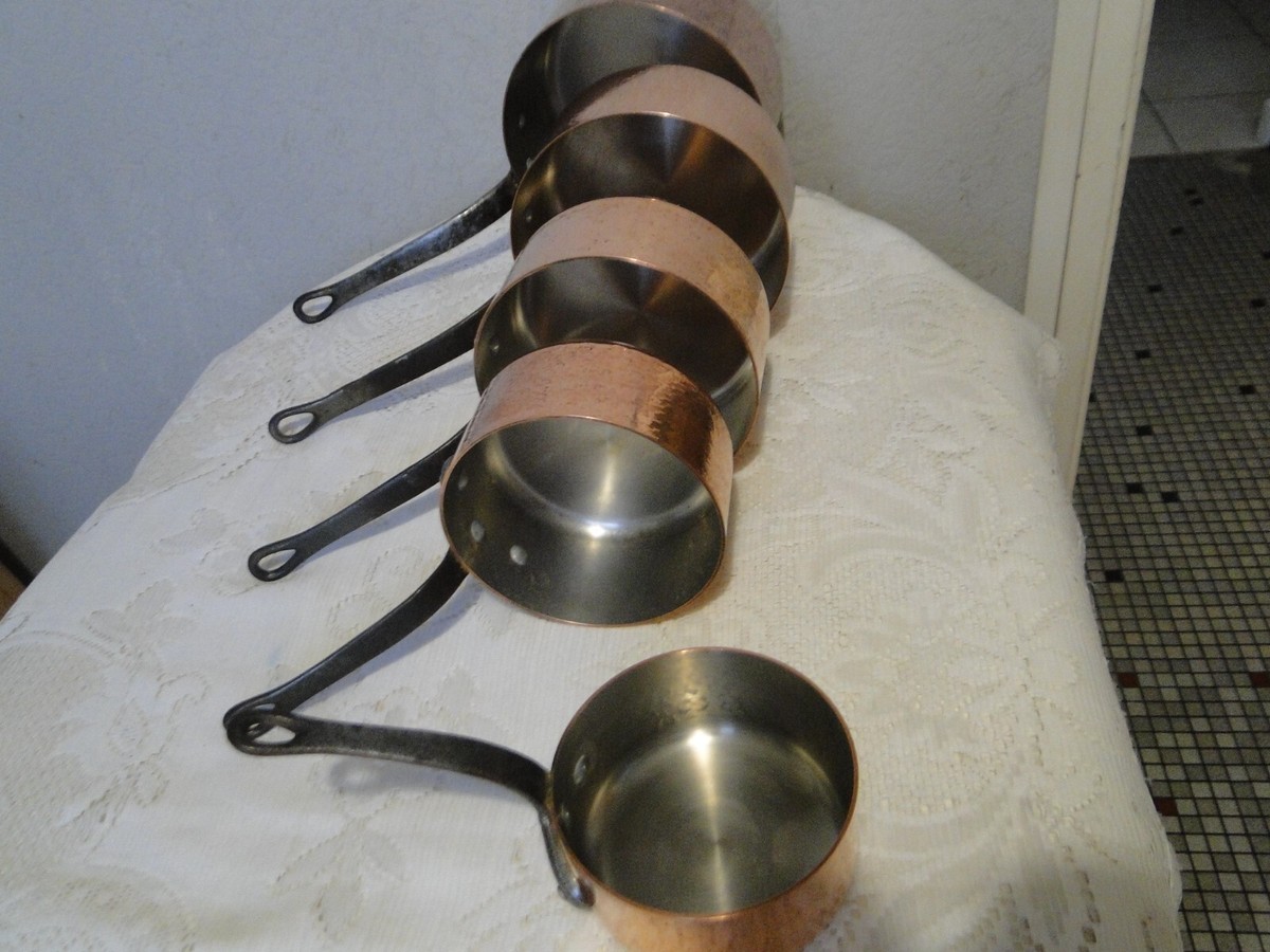 ENSEMBLE DE 5 Petites casseroles Vintage en CUIVRE de Villedieu en normandie EUR 30,00 - FR