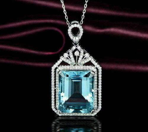 Lindo pingente de prata 3,68 quilates corte esmeralda água-marinha e halo de diamante criado em laboratório - Imagem 2 de 4