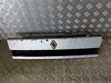 Calandre Renault R11