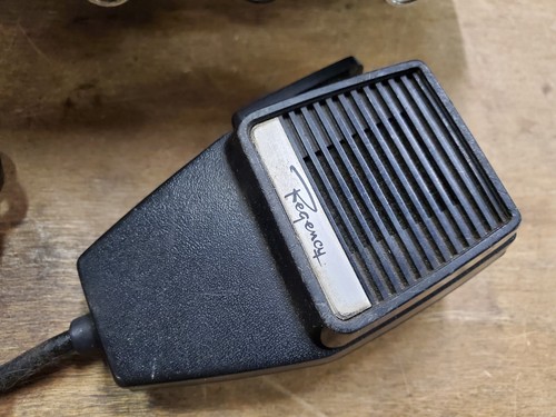 Regency CR-142 CB Radio AM Transceiver Base Station Radio, Microphone - Picture 2 of 16