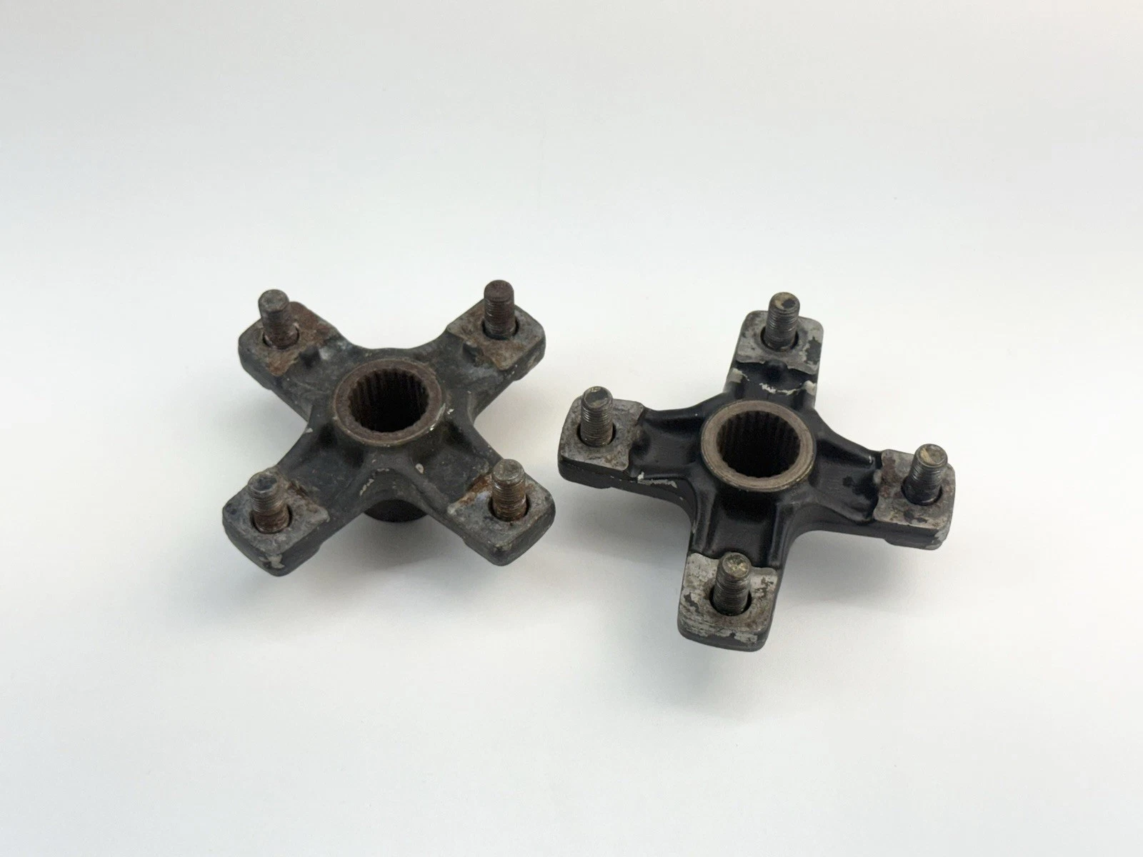 ✅ 1988 - 2006 Yamaha Blaster 200 YFS200 Rear Wheel Hubs Studs OEM 1994