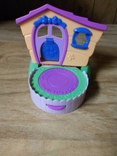 Chubby Puppies 2-in 1 Flip N  Play House
