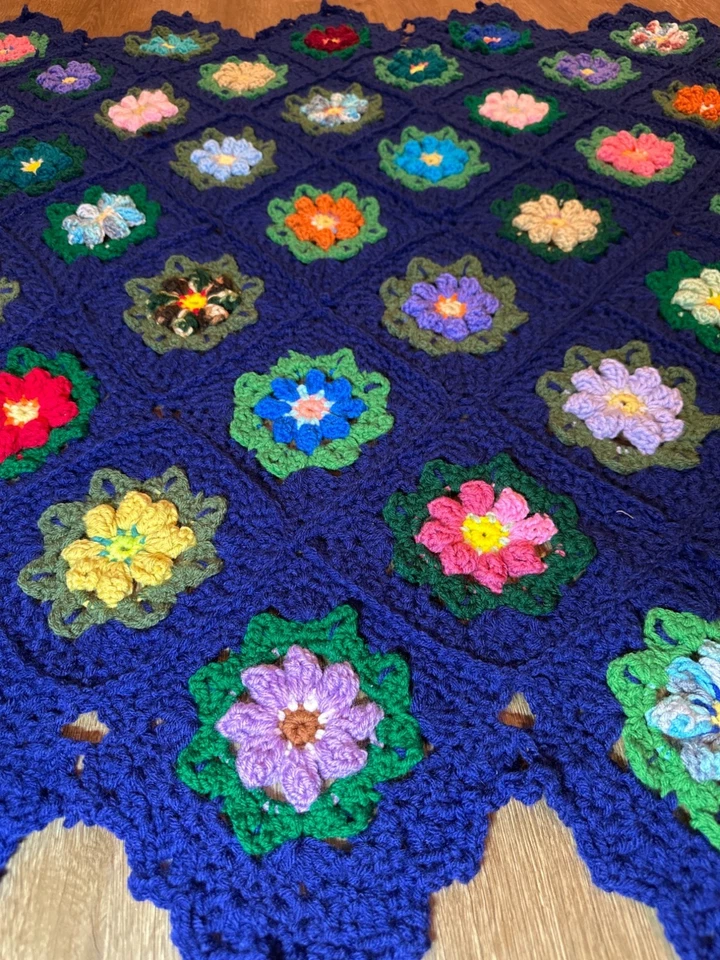 Vintage Azul Marino Crochet Floral Afgano - 55x52 Foto 2 de 4