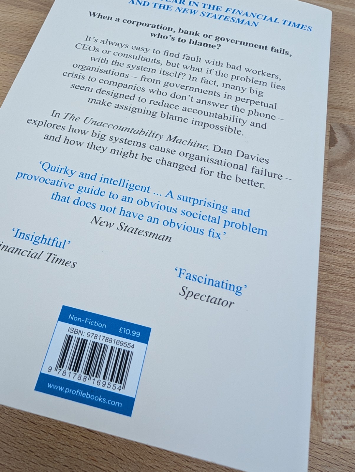 The Unaccountability Machine: Why Big Systems Make Terrible by Dan Davies DN5018 image 5