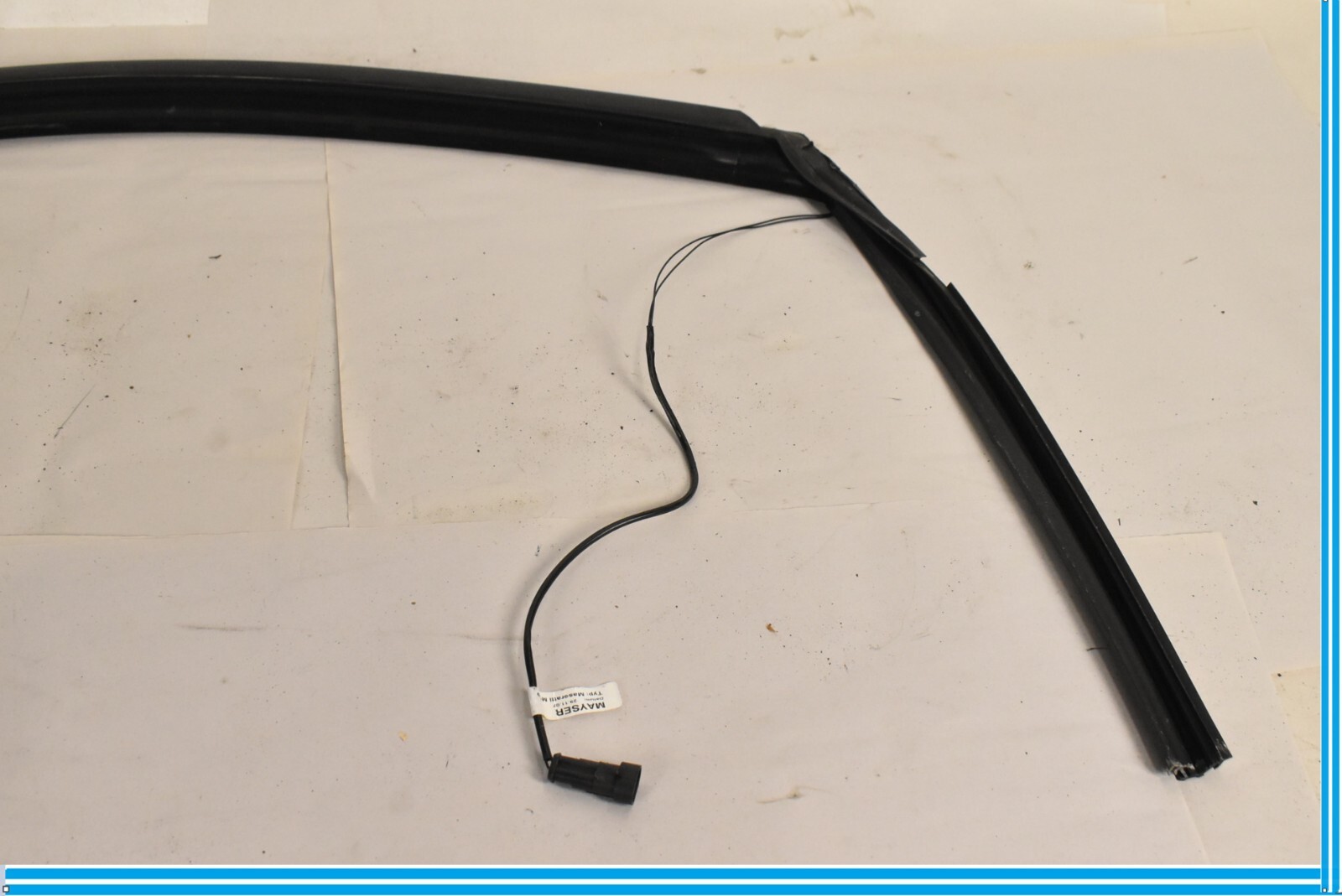 Maserati Quattroporte 2008 Front Right Door gasket
