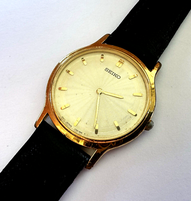 Vintage Men's Watch Seiko V700 8A13 Quartz Gold Tone Black Band