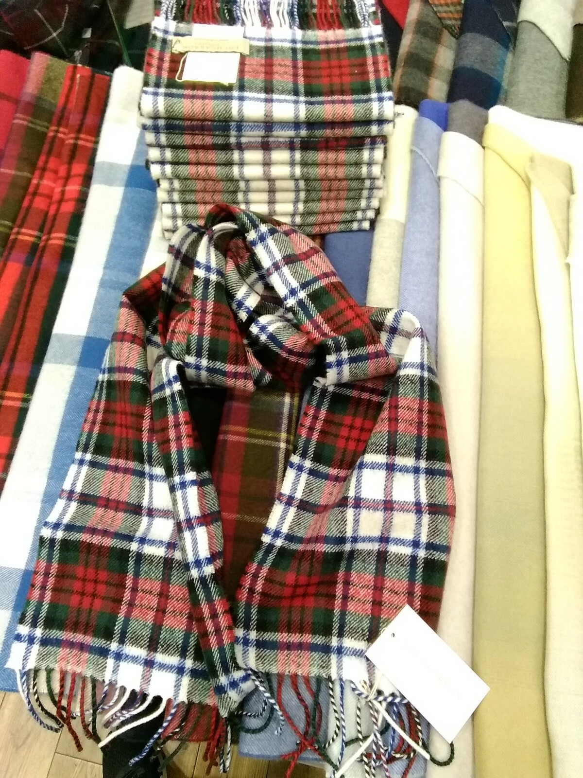 100% Lambswool tartan Scarf by Lochcarron | Dress Macduff | Made in Scotland