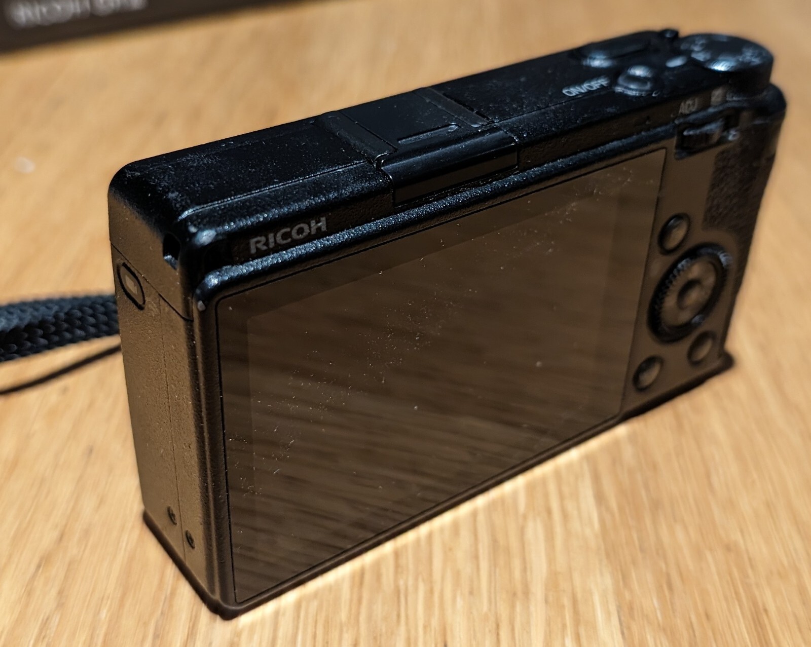 RICOH GR III Compact Camera 24.2 megapixel APSC CMOS + SD Card + LOW