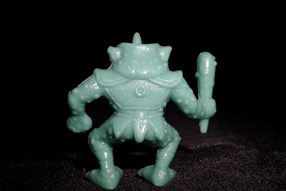 Figura Keshi borrador de goma vintage Neclos Fortress PARTE 4 GOBLIN Foto 2 de 2