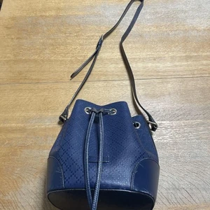 Sac seau GUCCI bleu marine #PG90LT