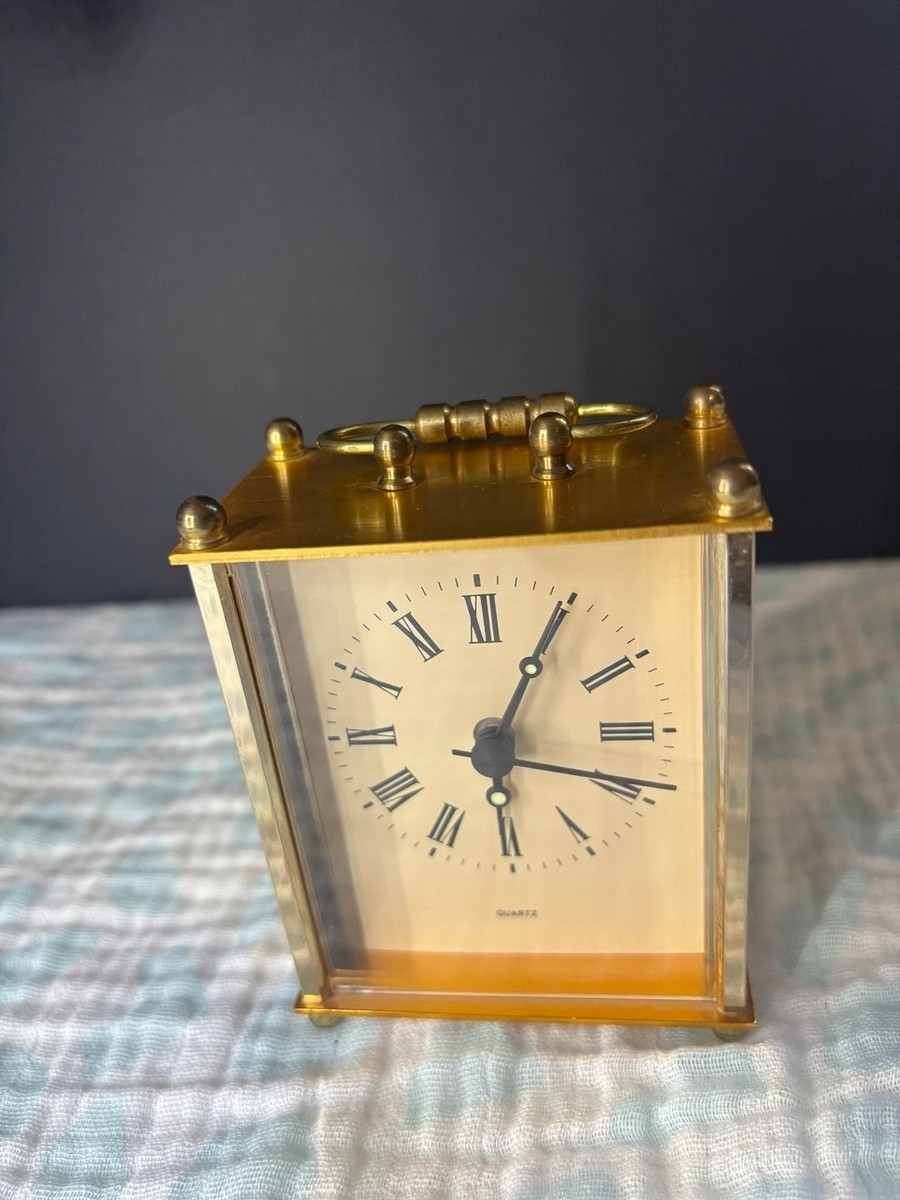 Vintage Gold Tone Quartz Carriage Mini Desk Clock with Roman