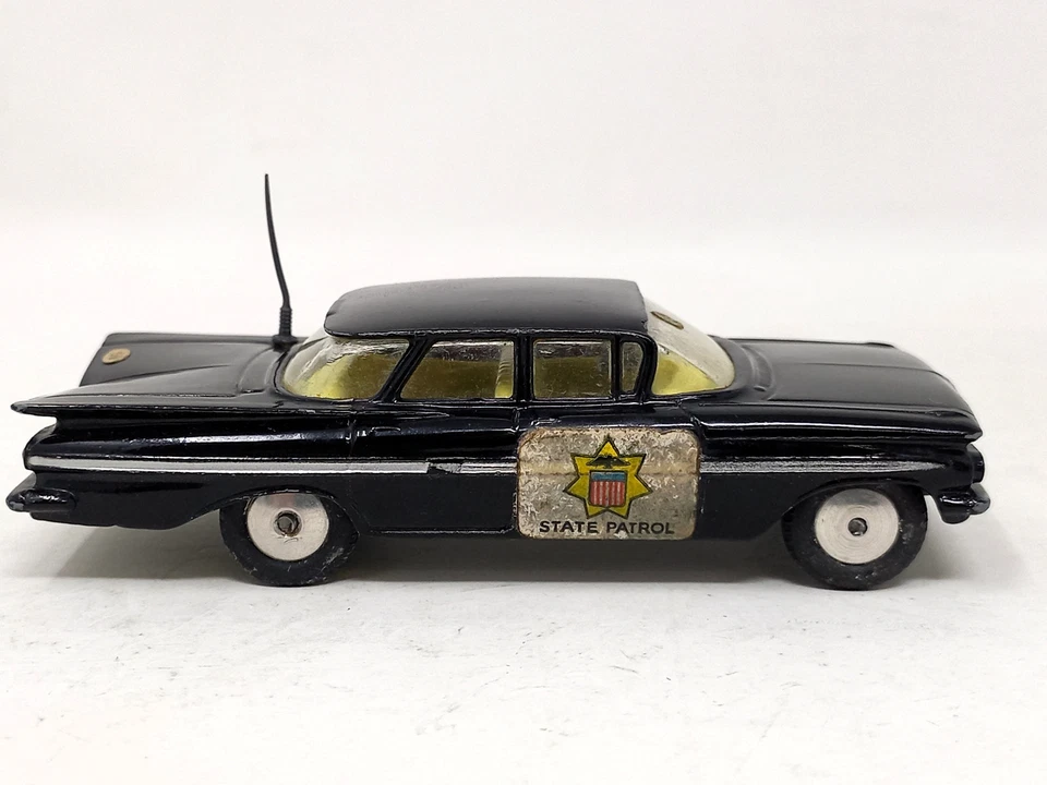 CORGI TOYS Ref. 223 / Chevrolet Impala State Patrol (Anno 1961) Scala 1:43 - Immagine 4 di 4