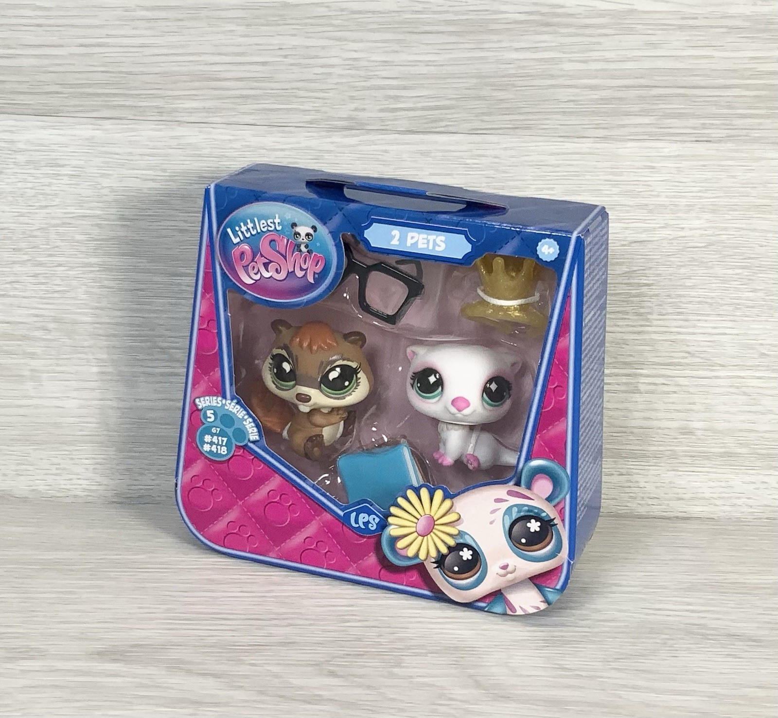 Littlest Pet Shop Pet Pairs Books & Bling Beaver & Otter LPS (#G7 - #417 #418)