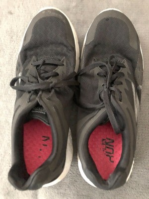 ladies sketchers size 6