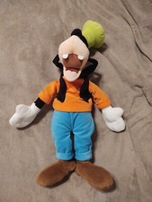 Disney Store   Goofy   Plush
