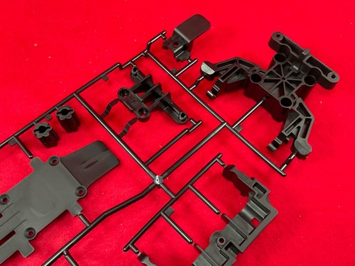 TAMIYA HORNET EVO PARTS E skid plate wheel adapters chassis parts 9007703 - Picture 3 of 3