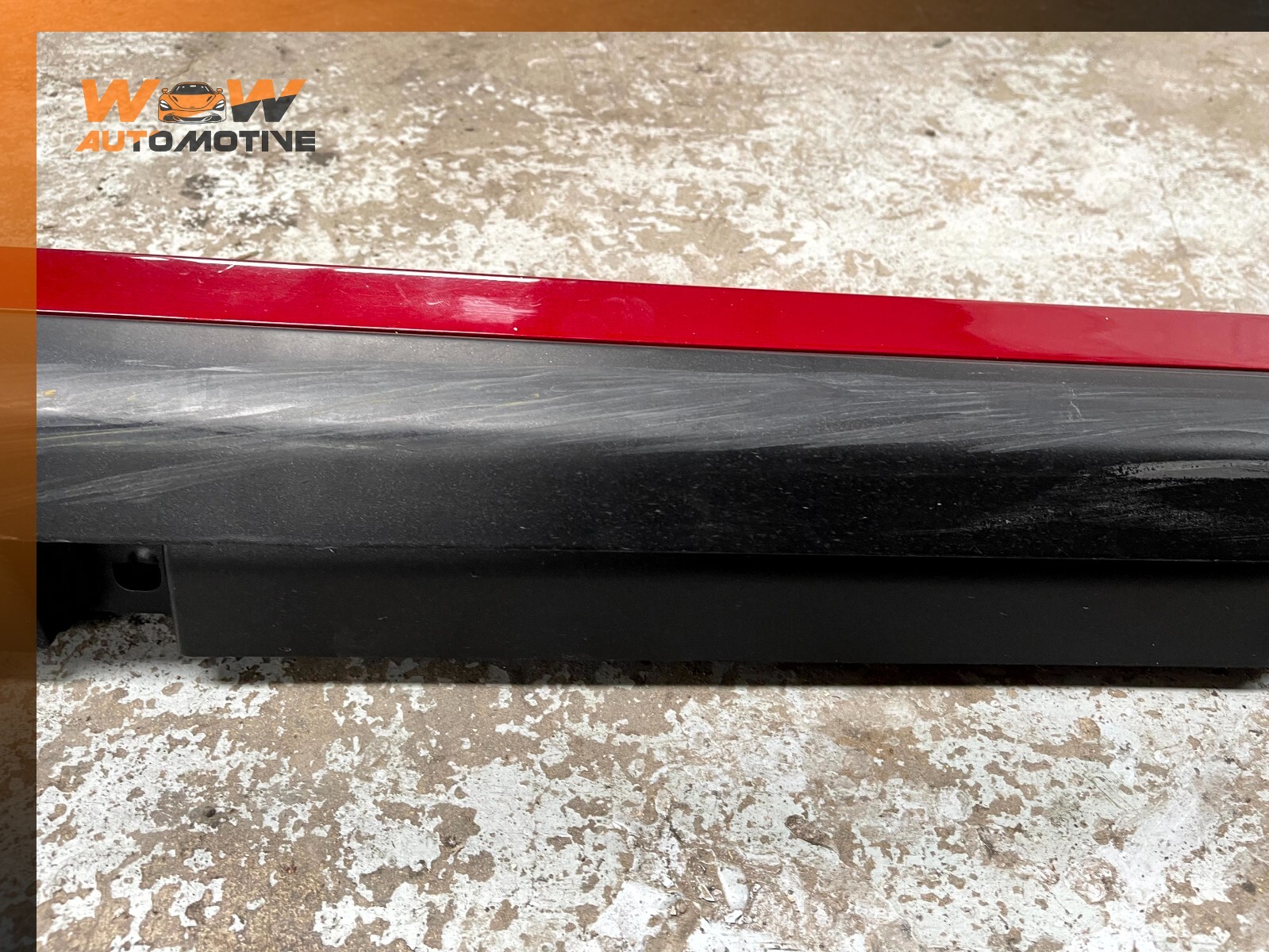 14-20 MASERATI GHIBLI RIGHT SIDE ROCKER PANEL SIDE SKIRT MOLDING RED OEM
