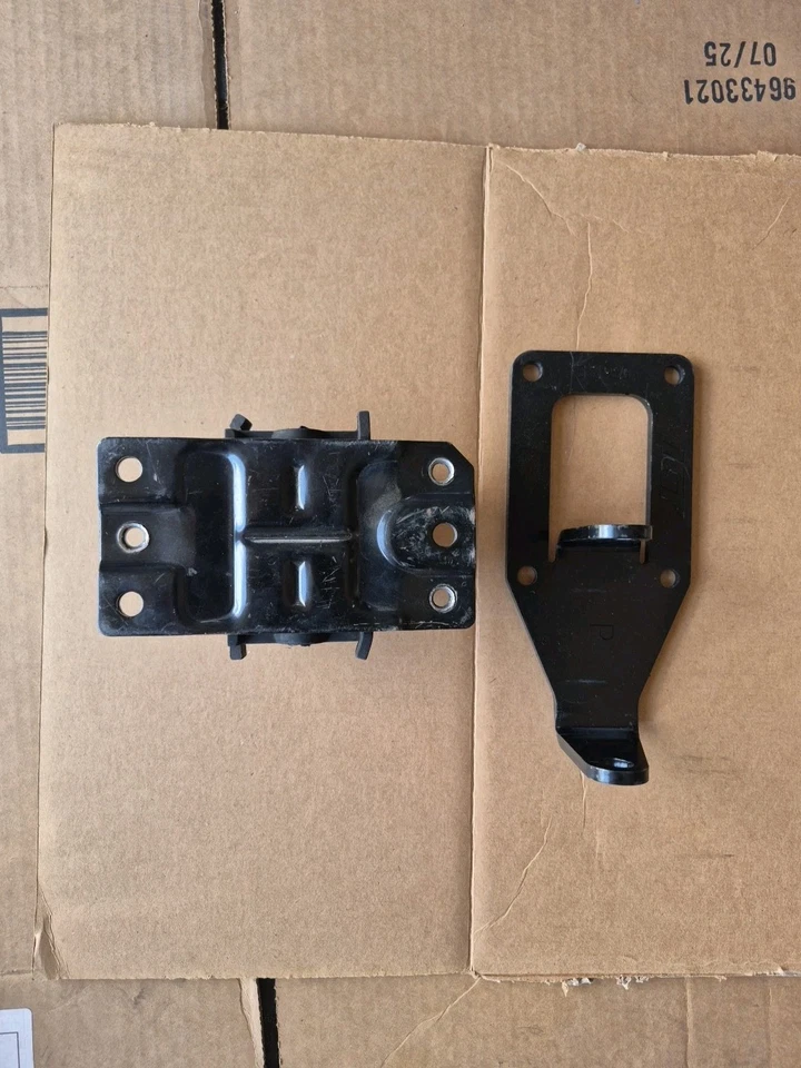 AMERICAN CAR FRONT ENGINE MOUNTS A2292HD/ICT BILLET 551928 ADAPTERS - Image 3 of 4